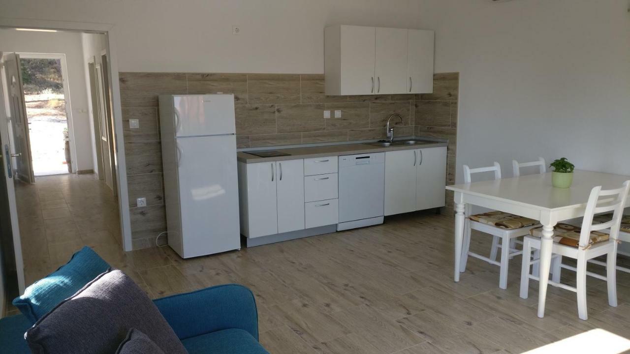 Apartments Toro Sveta Nedelja  Kültér fotó
